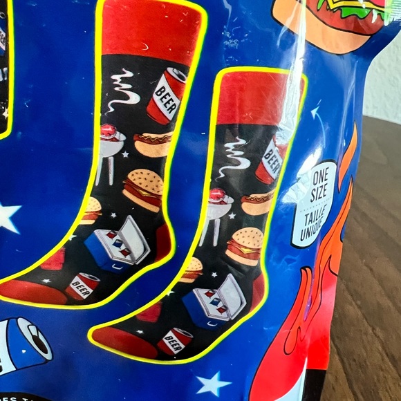 MAIN AND LOCAL 🖤NEW🖤 boxers and socks gift set “the man, the meat, the legend” - Picture 2 of 6